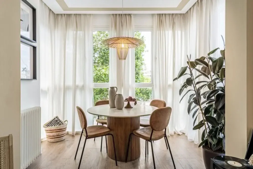 Formia - 2 Bedrooms in Azca 2 — отель в Мадриде, Испания