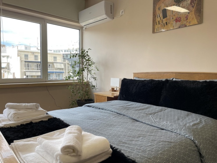 Цены на Cozy Apartment in Heart Athens Near Metro Fix 100m в Афины