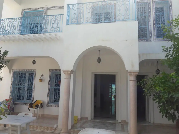 Villa Jasmin Yasmine Hammamet — отель с удобствами в Хаммамете