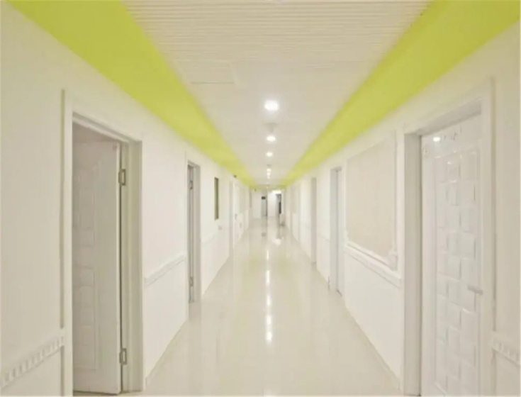 Da Lian Shun Cheng Guest House — отель с удобствами в Даляне
