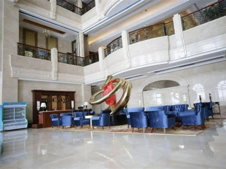 Сравните цены на Heihe Yinjian Jianguo Hotel в Хэйхэ