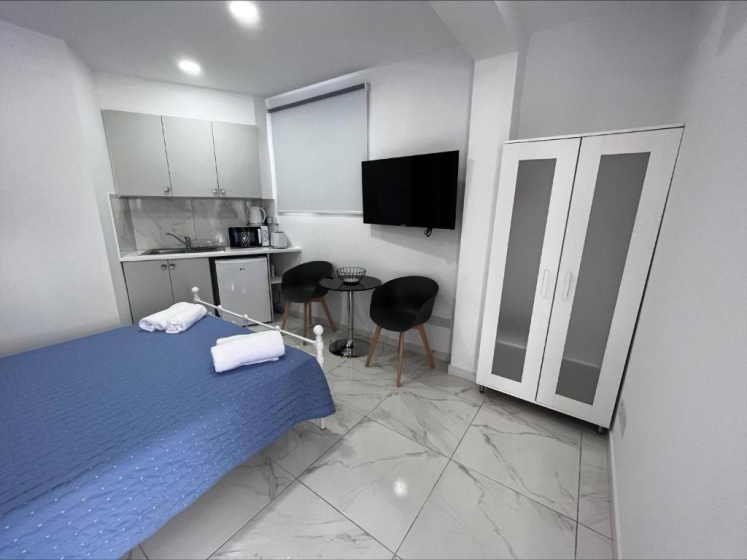 Jacks Apartment — забронировать отель в Пафос