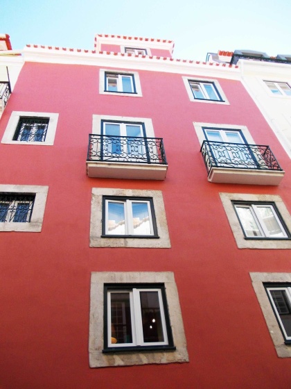 Contemporary by Apartments Alfama — забронировать отель в Лиссабоне