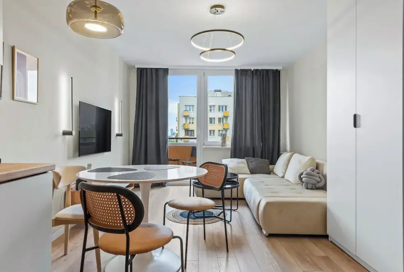 RentPlanet Apartament Międzynarodowa — отель с удобствами в Варшаве