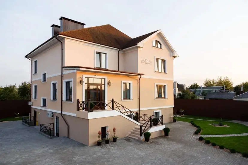 Otel' Villa Sarra — отель с удобствами в Барановичи