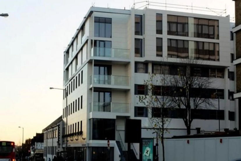 St George Hotel Wembley — забронировать отель в Лондоне