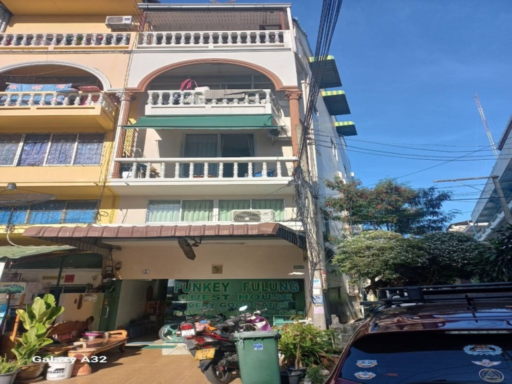 OYO 75474 Funkey Fulung Andy & Tan Guest House — комфортный отель в Паттайе