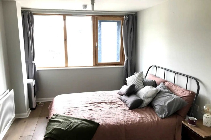 Cheerful 1 Bedroom Apartment in Camden — отель с удобным расположением в Лондоне
