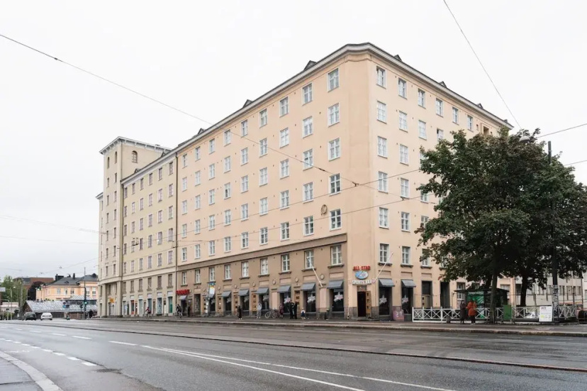 Modern Top-Floor Apt. in Helsinki — отель с удобствами в Хельсинки
