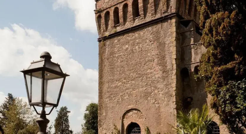 Torre Del Castello Di Torcrescenza — отель с удобствами в Риме