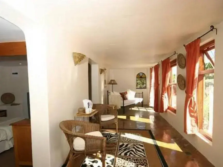 Nenya Guesthouse — отель с удобным расположением в Кейптауне