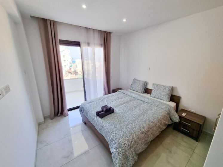 Sea Bay Apartment 2 — отель в Ларнака, Кипр