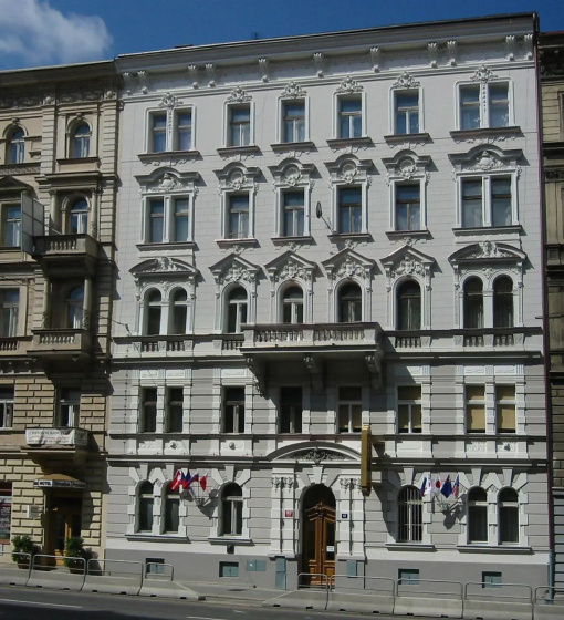 Сравните цены на Pension Brezina Prague в Праге