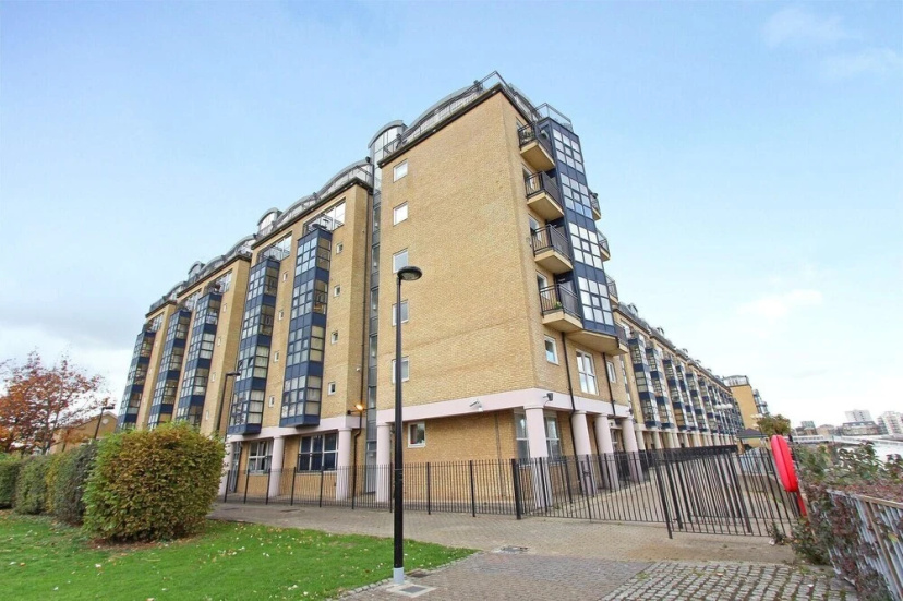Deluxe London Homes Riverside Apartment 3 — отель в Лондоне, Соединенное Королевство