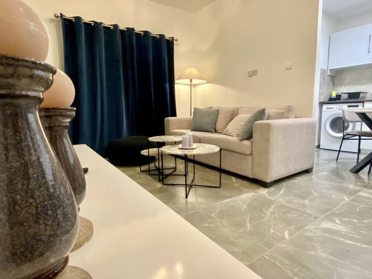 White Arches Sea View Apt No.2 by TrulyCyprus — комфортный отель в Лимассол