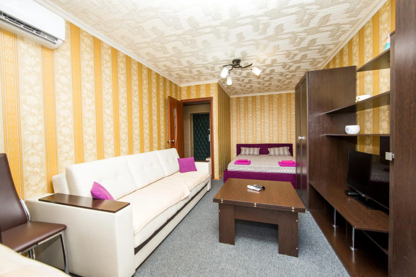 Aday Apartments (Edej Apartamenty) na ulice Radiseva 86 — комфортный отель в Курске