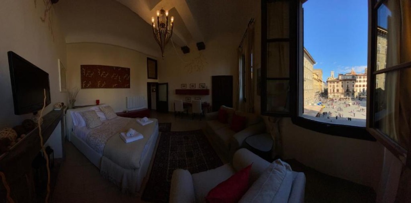 Цены на Piazza Signoria 1, apartment в Флоренции