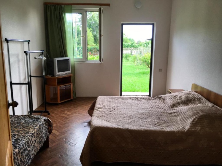Guest House on Apsny 24a — комфортный отель в Пицунда