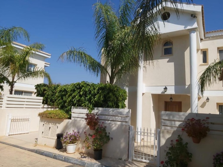 Anthorina Villa 8 — комфортный отель в Протарас