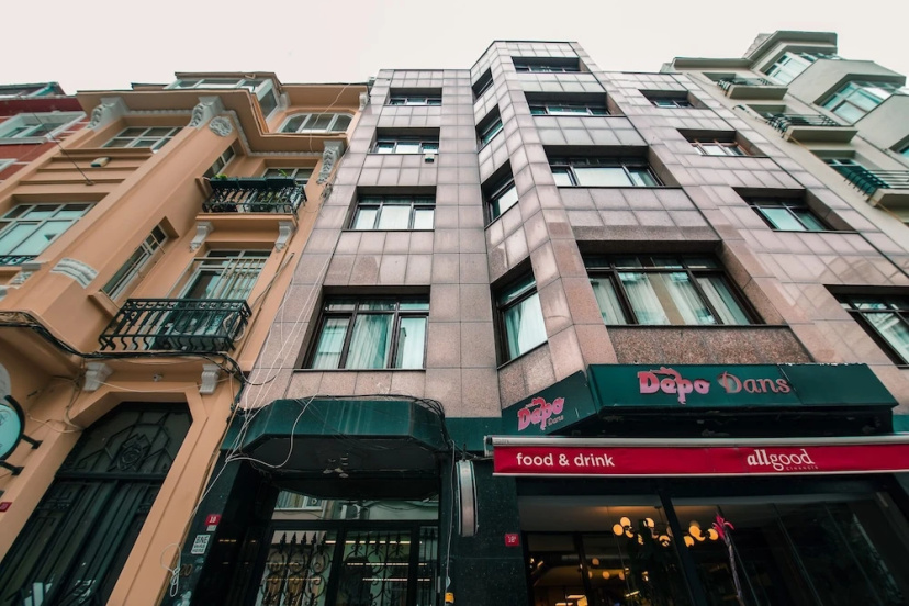 Cihangir VAV Suites — забронировать отель в Стамбуле