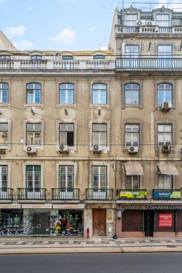 Downtown Family Apartment — отель с удобствами в Лиссабоне