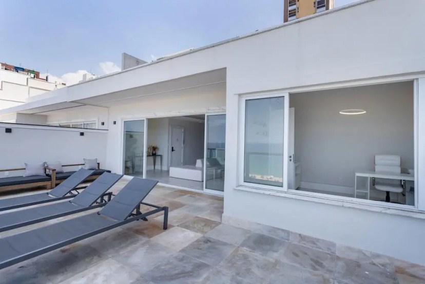 Penthouse Overlooking Ipanema Beach Vsc2 — комфортный отель в Рио