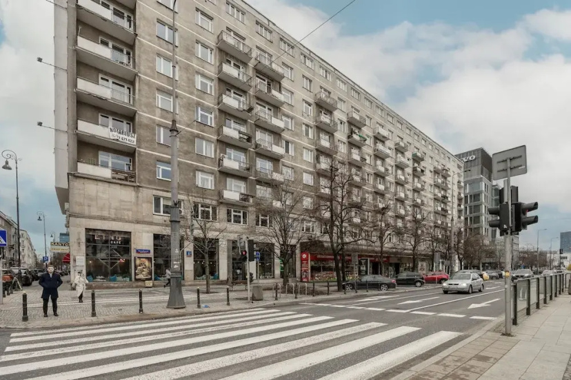 Marszałkowska for 4 by Renters — отель с удобным расположением в Варшаве