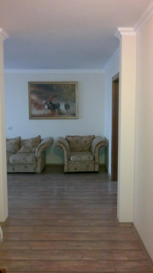 Apartment on Prospekt Momyshuly 25 — забронировать отель в Шымкенте