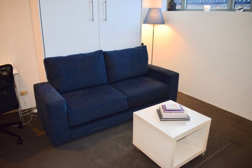 Cosy Newtown Studio Apartment With Swimming Pool — отель в Сиднее, Австралия