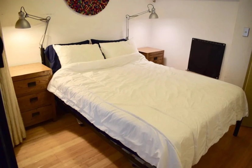 1 Bedroom Apartment in Great Location — отель с удобствами в Сиднее