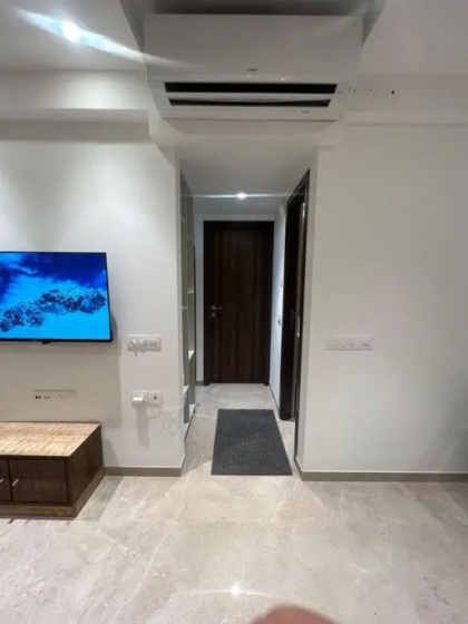 1BR Mumbai theme Apartment In Powai by Florastays — комфортный отель в Мумбаи