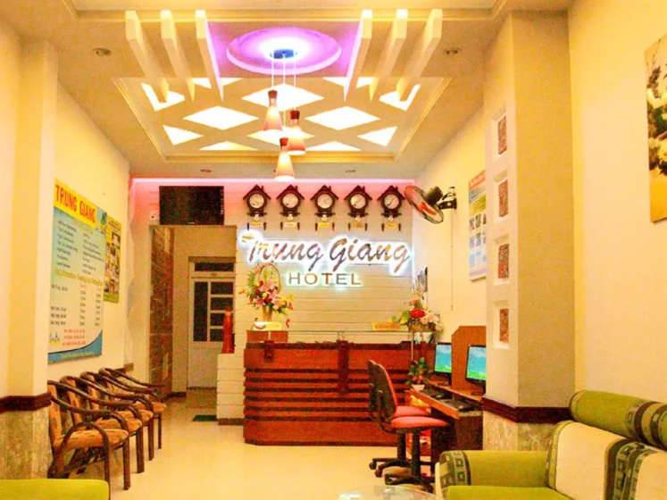 Dung Trinh Hotel — отель с удобным расположением в Нячанге