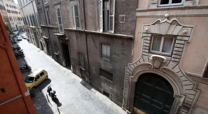 Chiesa Nuova Apartment — отель с удобным расположением в Риме