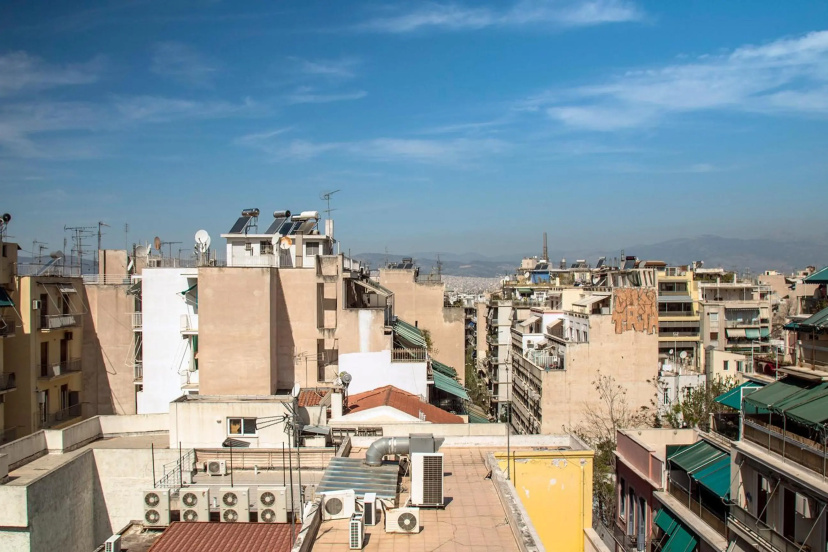 5th floor apartment with city view — отель с удобным расположением в Афины