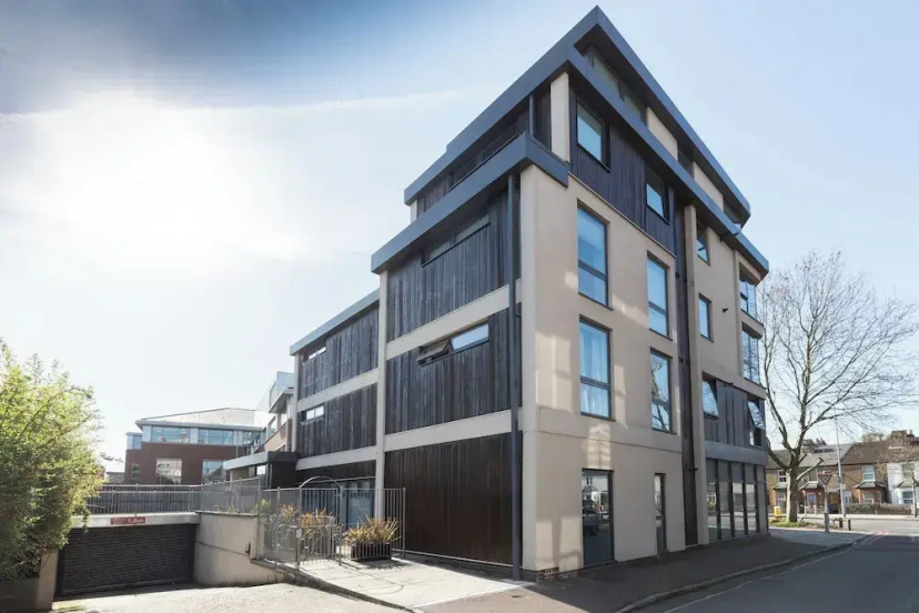 Цены на JOIVY Smart flat in Richmond в Лондоне