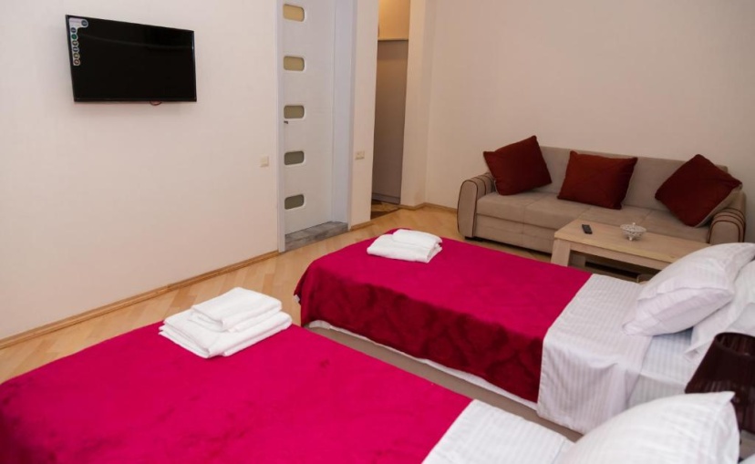 Holiday Rooms — отель с удобствами в Тбилиси