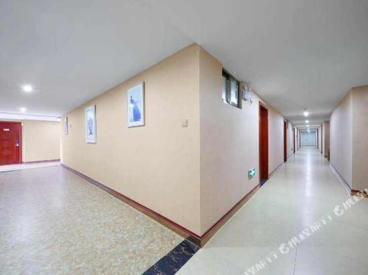 Yingbin International Hotel (Guangzhou Baiyun Airport) 3 — отель в Гуанчжоу, Китай