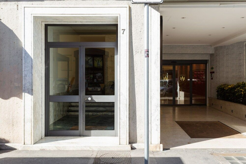 Цены на Florence Ognissanti Apartment в Флоренции