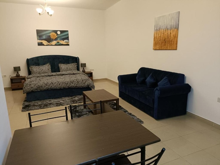 Studio Apartment Ajman — отель с удобным расположением в Аджман
