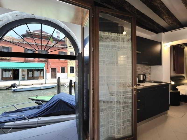 Cannaregio Apartments — отель с удобным расположением в Венеции