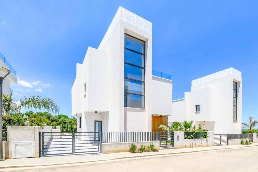 By The Beach - Sea Pearl Villa — отель с удобствами в Протарас