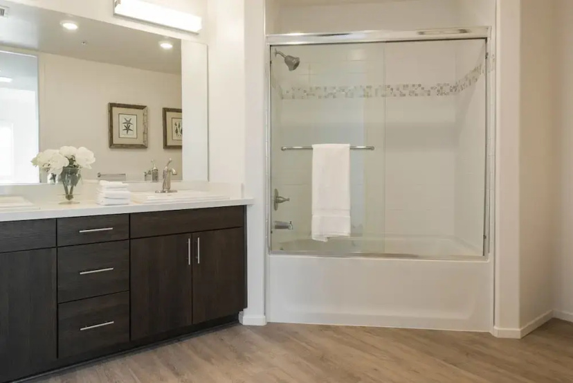 Marina Del Rey Waterfront Apartments — отель в Лос-Анджелесе, Соединенные Штаты Америки