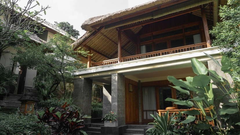 Umah Lawas Ubud — отель с удобным расположением в Убуде