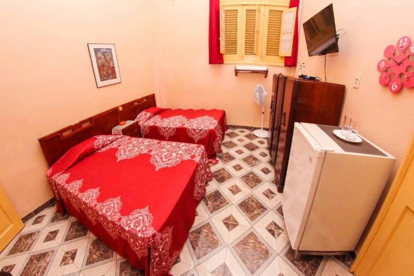Apartamento Yrelis — забронировать отель в Гавана