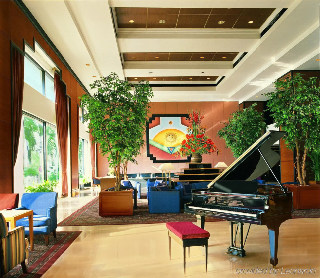 Trident, Nariman Point Mumbai — отель в Мумбаи для семейного отдыха
