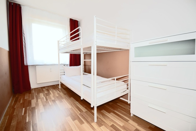 Apartment East Side - Pflugstrasse 4 — комфортный отель в Берлине