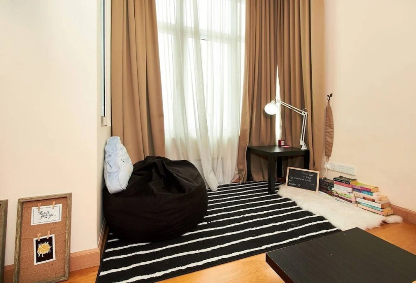 Modern & Contemporary 2BR in KL Sentral — забронировать отель в Куала-Лумпуре