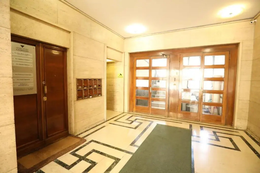 Unique Luxury Apartment and Rooms — отель с удобным расположением в Риме