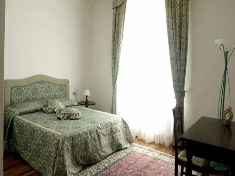 Ognissanti Apartments — комфортный отель в Флоренции