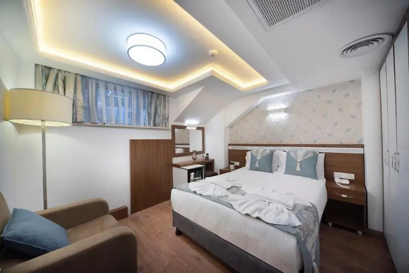 Lika Hotel - Comfortable Double Room in Istanbul — отзывы гостей и цены